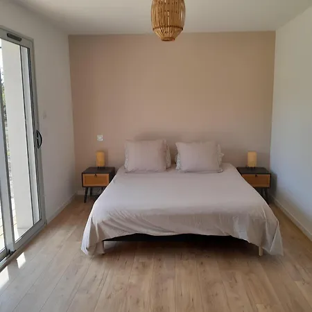 Holiday home Magnifique Maison De Plein Pied Lesperon (Landes)